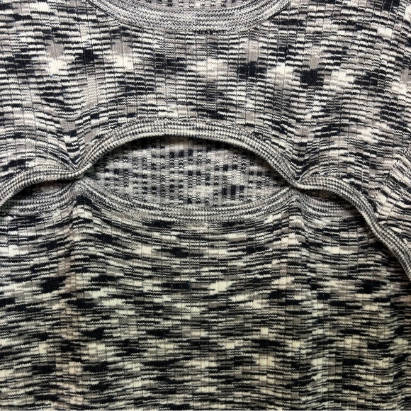 Lane Bryant Heather Black Cutout Front Ribbed Short Sleeve Sweater Dress 26/28 - Picture 3 of 10